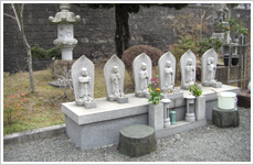 亀山霊苑　墓地風景2