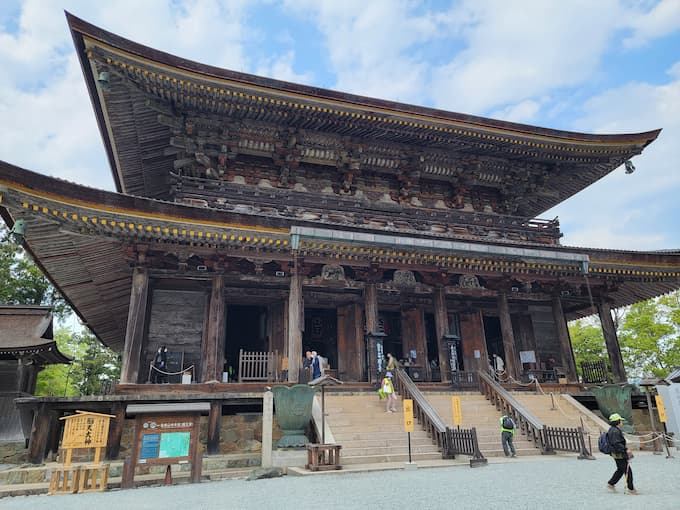 金峯山寺の国宝「蔵王堂」